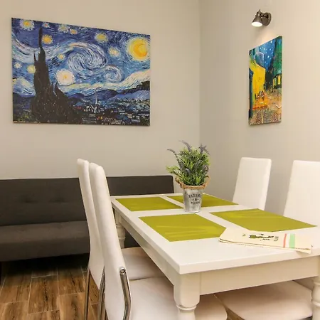 Frosso Bay Appartement *