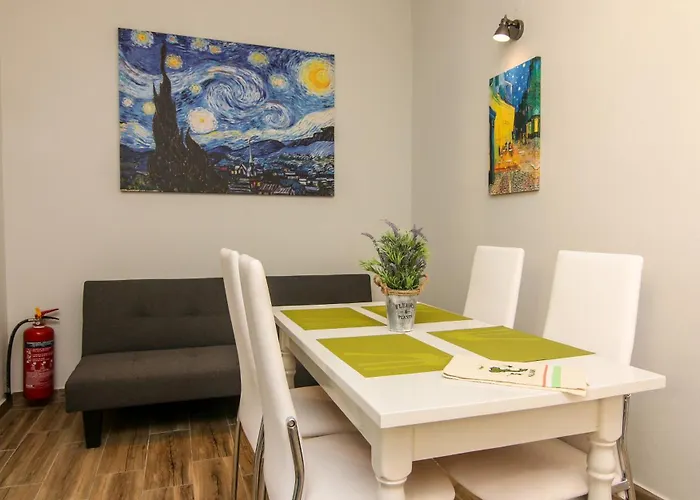 Frosso Bay Apartament *